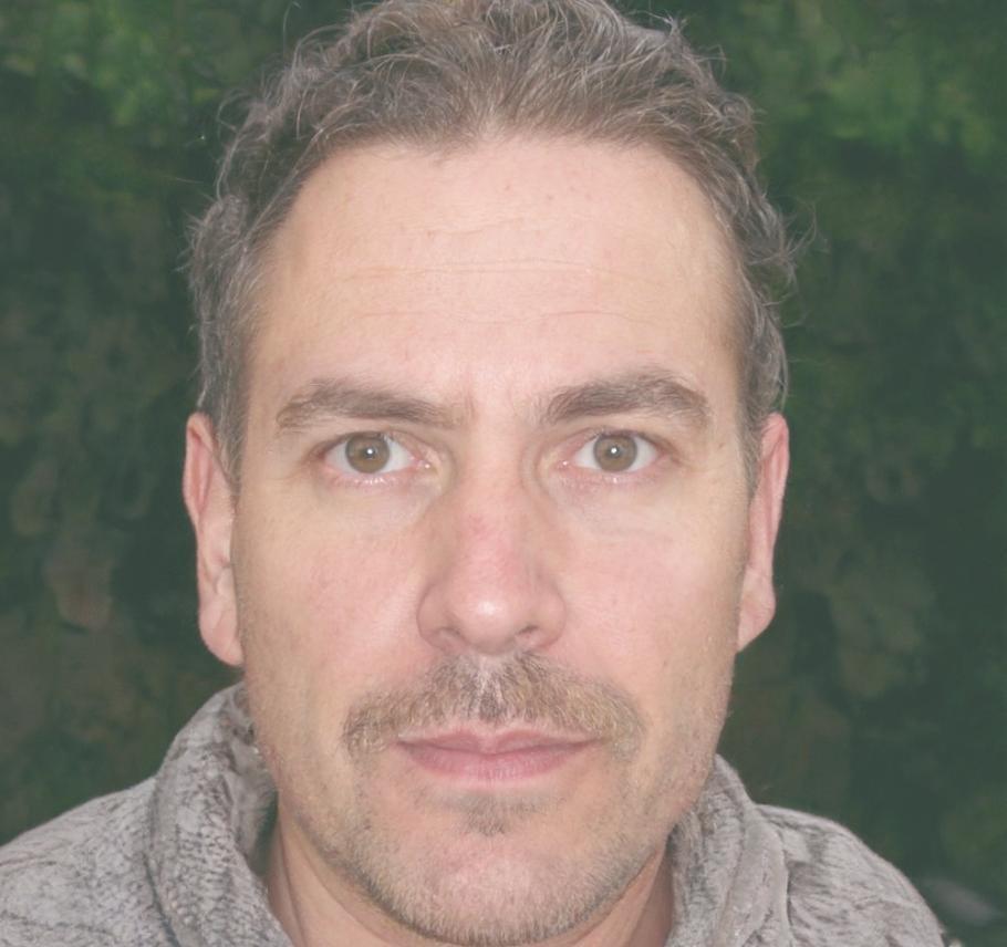 Portret člana tima Trenil Ulmos